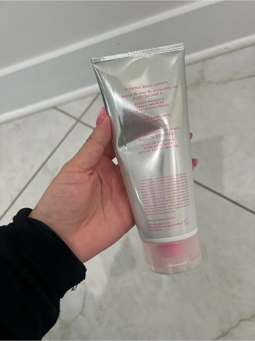 VICTORIA'S SECRET INCREDIBLE SCENTED BODY LOTION